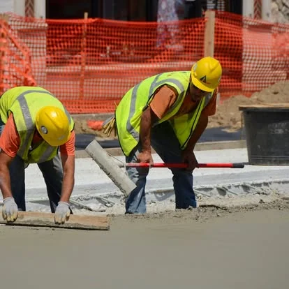 Crew curb forming