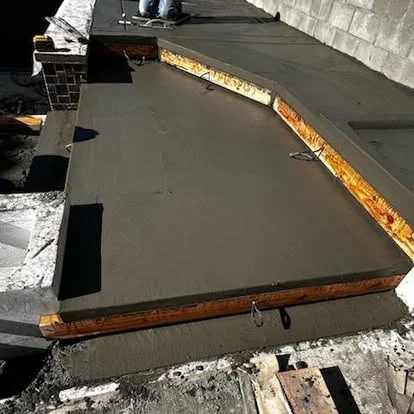 Slab form release edge
